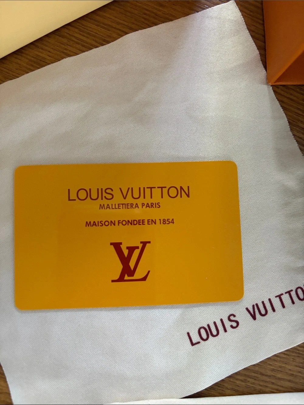 Louis Vuitton Accessories Empty Sunglasses Box,Case Lens Cleaning Cloth,Dust Bag - Picture 10 of 16